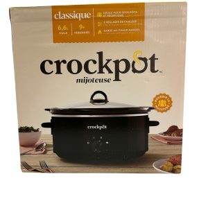 Crock Pot - Valued at $45