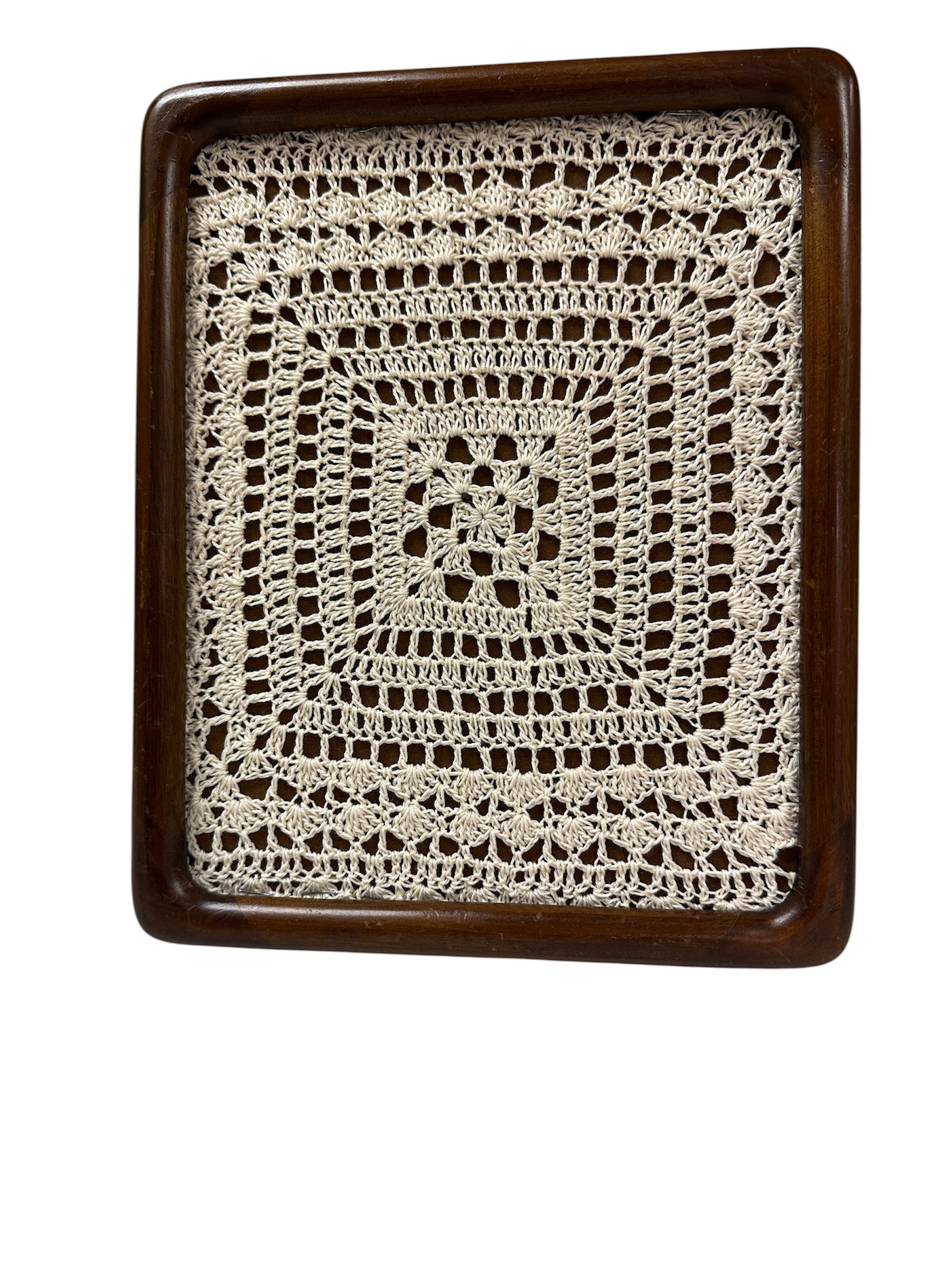 Dangling Earing Holder – Valued at $15