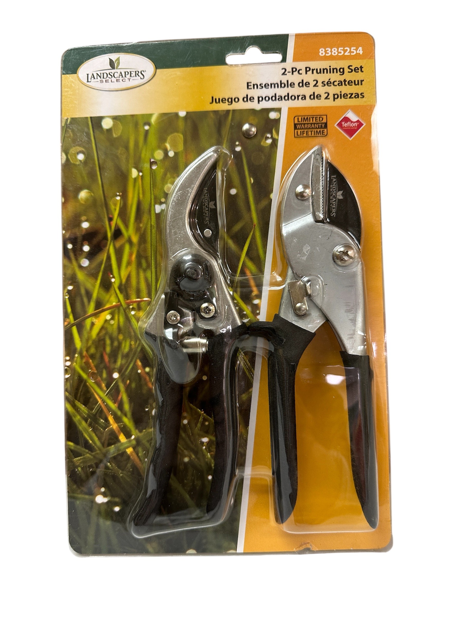 Gardeners pruners and miracle grow -Valued at $42 - Image 3